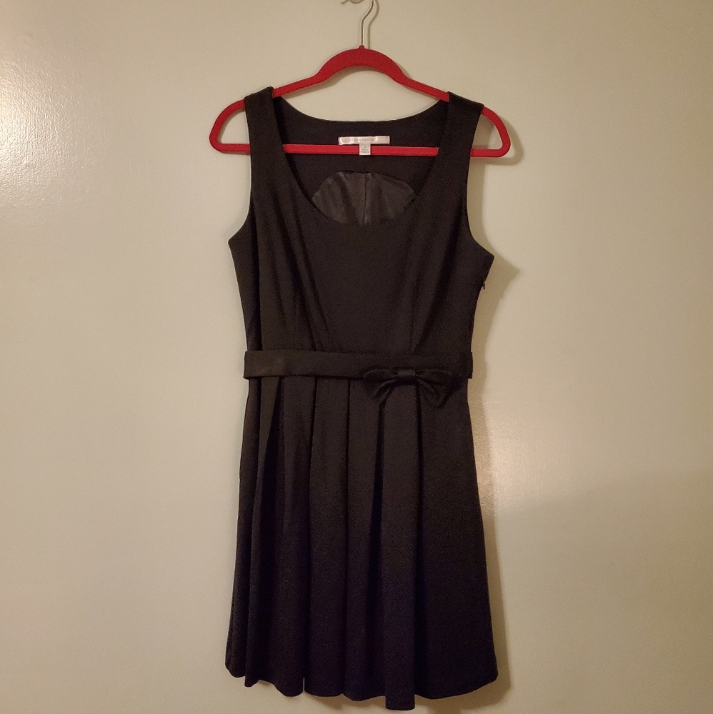 LC Lauren Conrad Black Pleated Dress